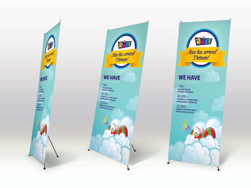 Standee có dạng chữ X với giá đỡ bên dưới - các loại thiết kế POSM