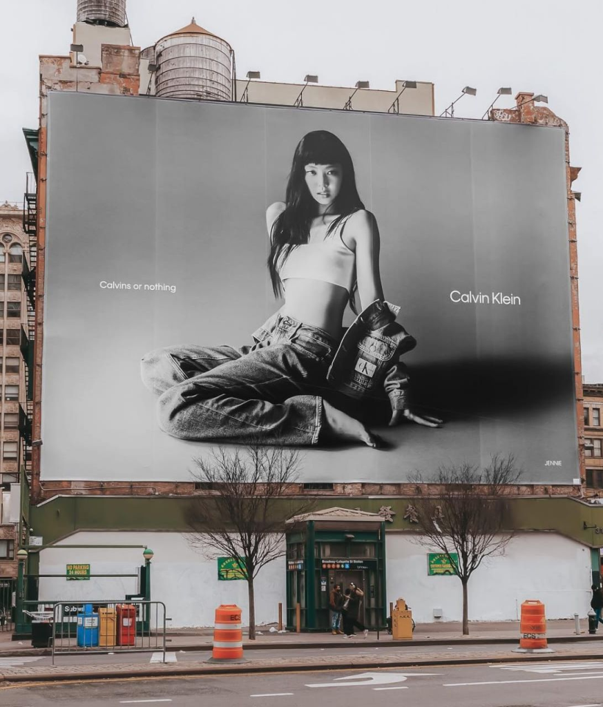 Biển quảng cáotầm cao Billboard có kích thước lớn của hãng Calvin Klein tại Houston, New York